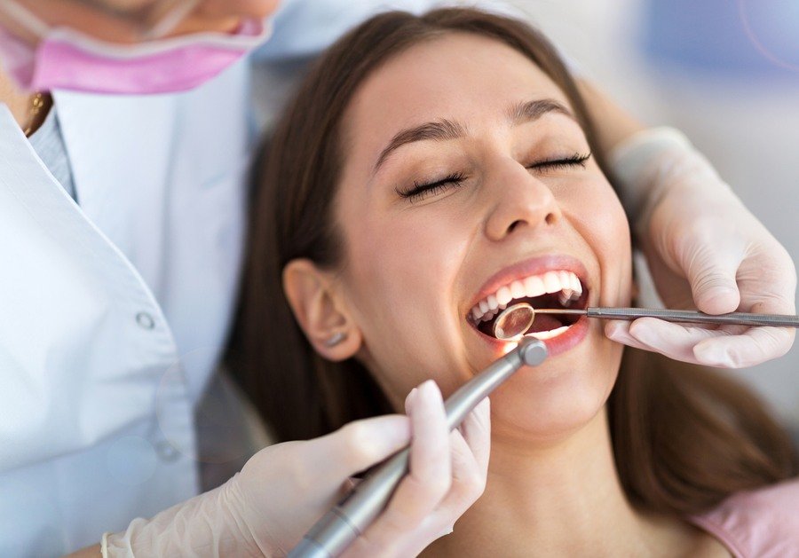 Best female dentist